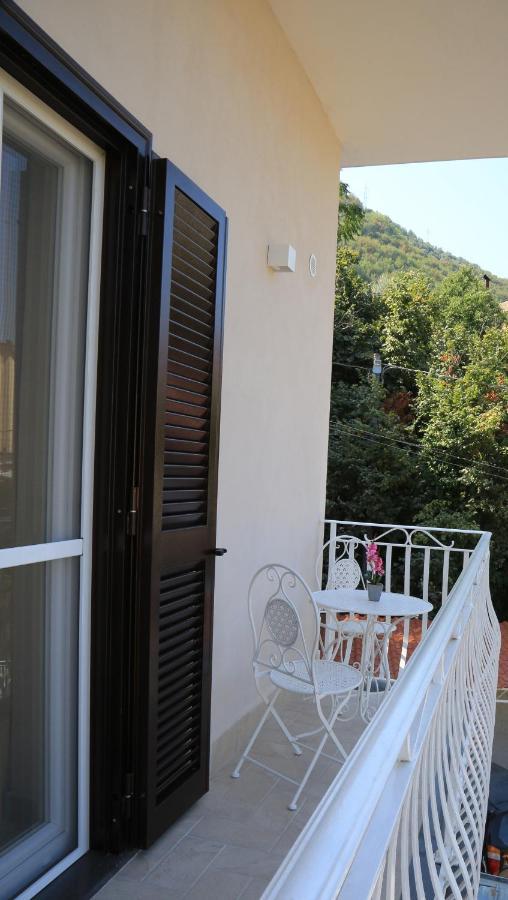 B&B Micanto Casola di Napoli Exteriér fotografie
